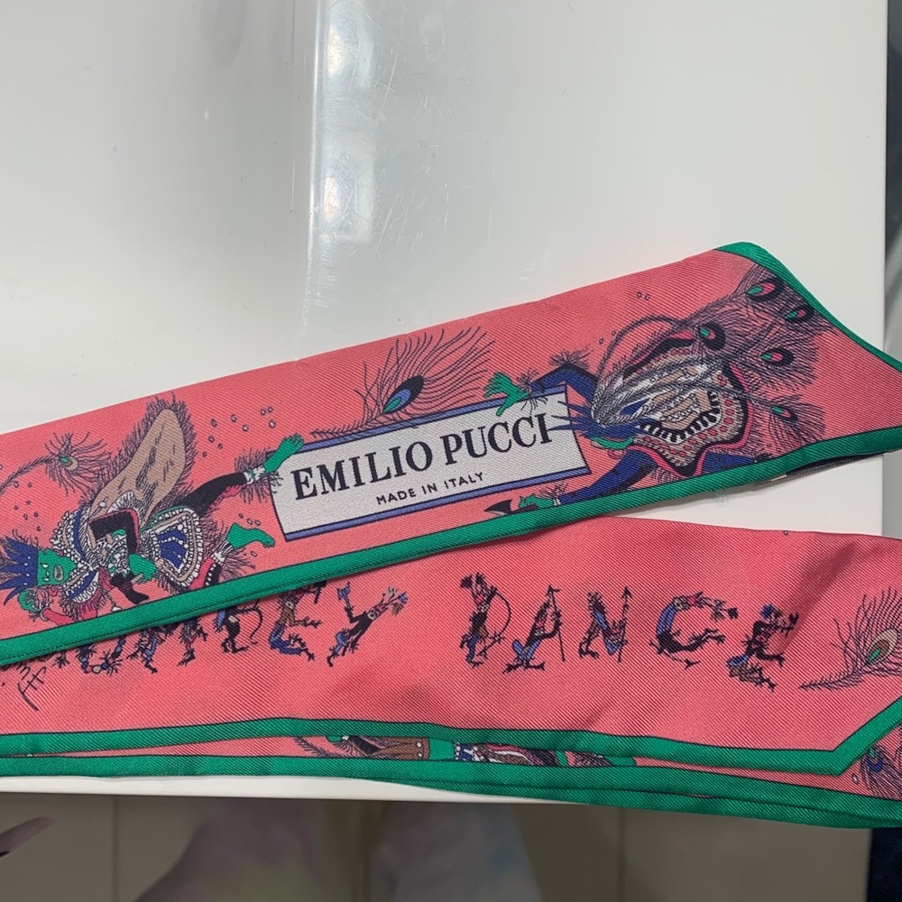 Emilio Pucci Neck Scarf